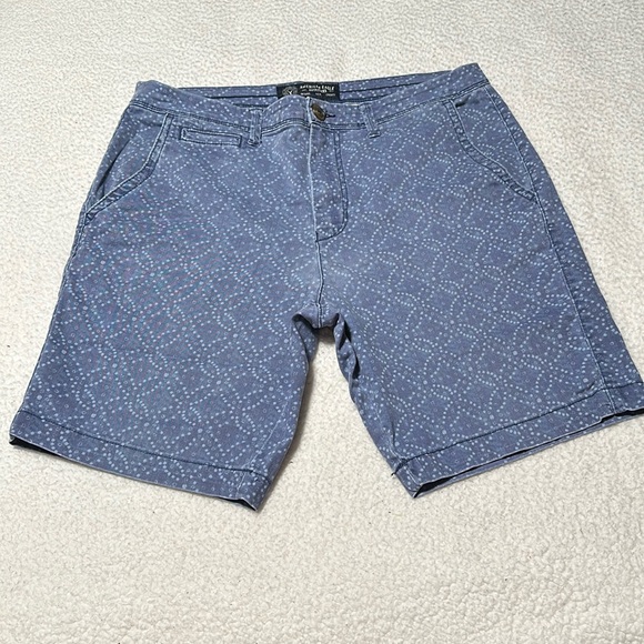 American Eagle Men’s Vintage Active Flex Chino Shorts, EUC, Size 33 - Picture 1 of 8